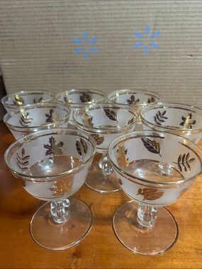 Vintage Libby gold leaf champagne or sherbert coupe glasses